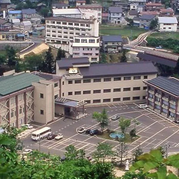 Hotel Yunotaniso, готель у місті Uonuma