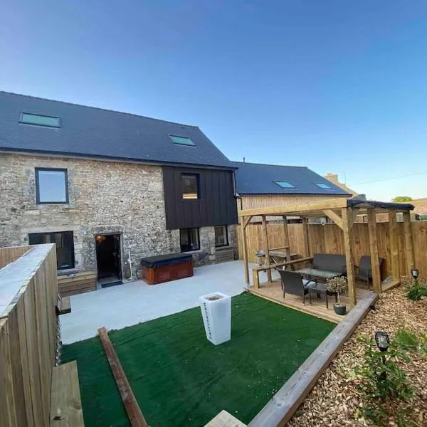 Gîte dans un hameau breton - 10 personnes, hotel in Billio