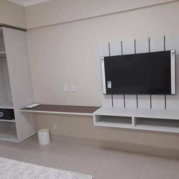 SPAZZIO DiROMA HOTEL COM ACESSO AO ACQUA PARK、カルダス・ノバスのホテル