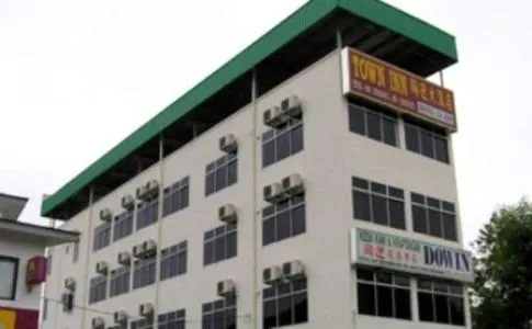 Town Inn Hotel, hotel en Kuala Kerau