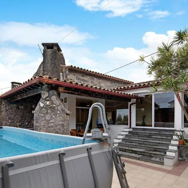 Vila Nova House: Laseira'da bir otel