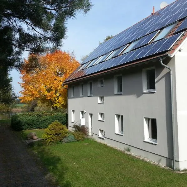 Ferienwohnungen im KUNST.HAUS am See, hotel v destinaci Doberlug-Kirchhain