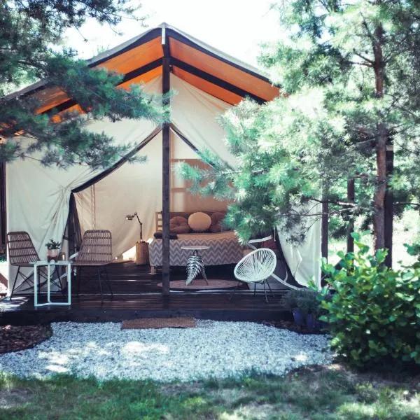Boho Park Glamping, hotel di Zawiszyn