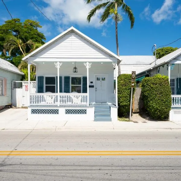 Crawl to Duval w/ Hot tub, hotel v destinaci Key West