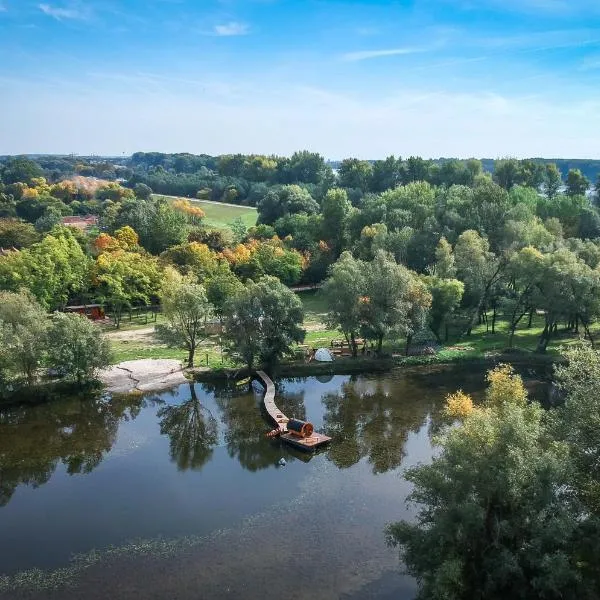 ARK Village Liberland, hotel v destinaci Apatin