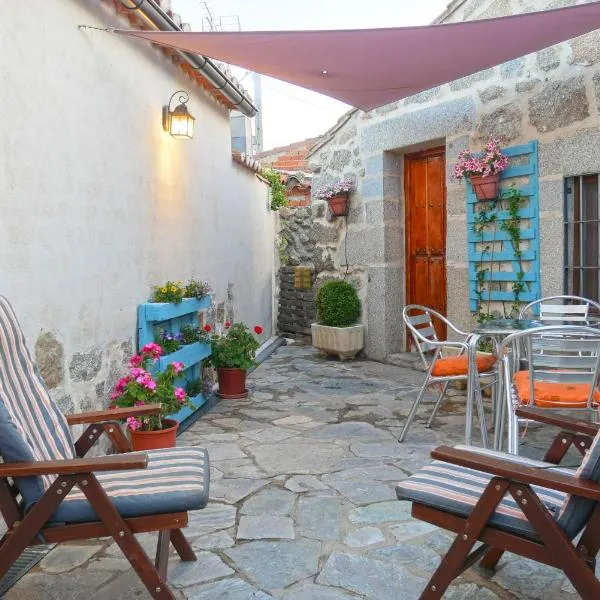 Casa Rural El Berrueco, khách sạn ở Robledillo