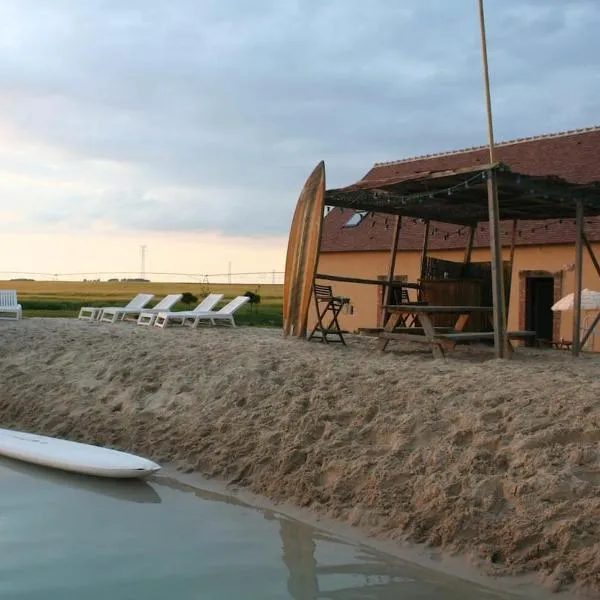 La Muzardière aux Gîtes de Cormenin, hotel v destinaci Saint-Hilaire-sur-Puiseaux