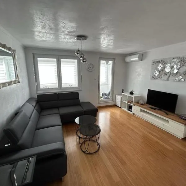 Apartman Nika 2, hótel í Banjaselo