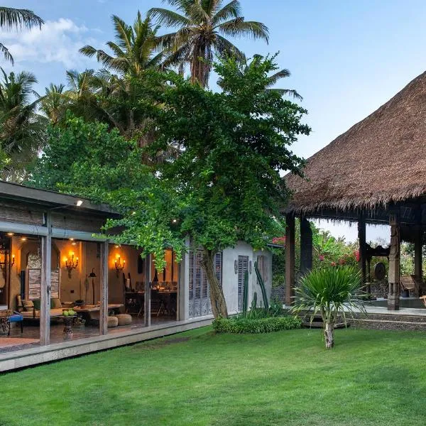 Beachfront Villa Pryaniki Tabanan: Meliling şehrinde bir otel