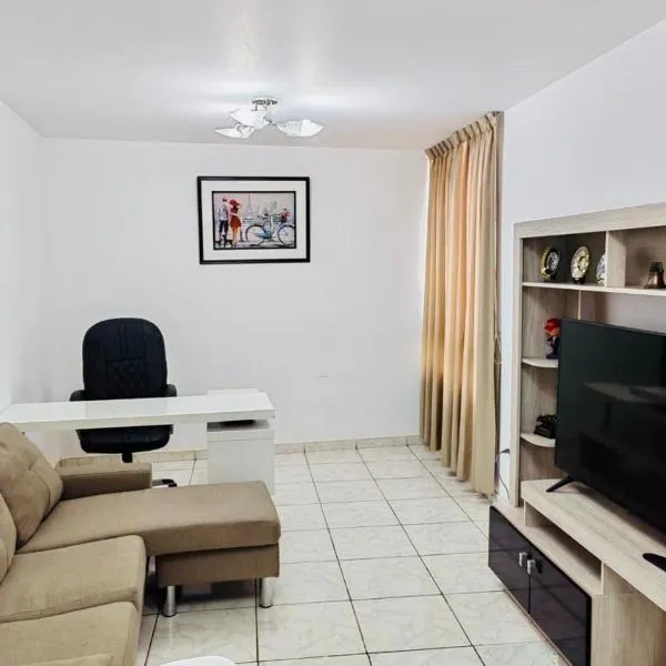 Apartamento en el Centro de Trujillo - Primer Piso, hotel v destinaci Trujillo