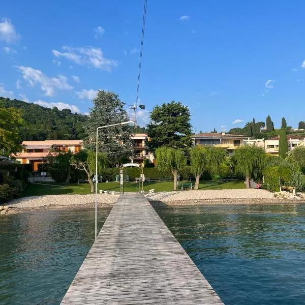 Favola Bella The panoramic penthouse, hotel in Bardolino