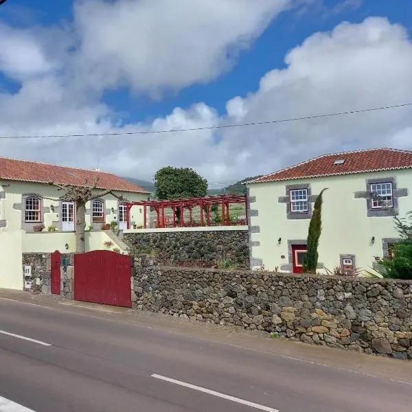 Casa do Plátano, hotel in Cinco Ribeiras