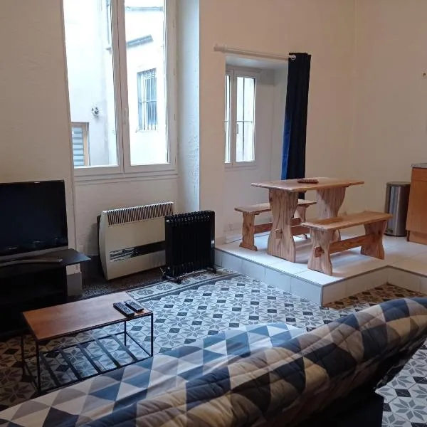 Studio Mezzanine au cœur de Saint Marcellin, Hotel in Saint-Marcellin