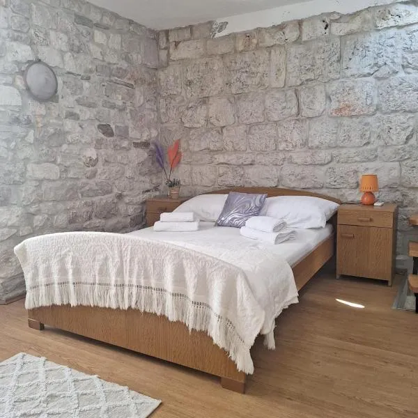 Apartment Tonka, hotel u gradu Trogir