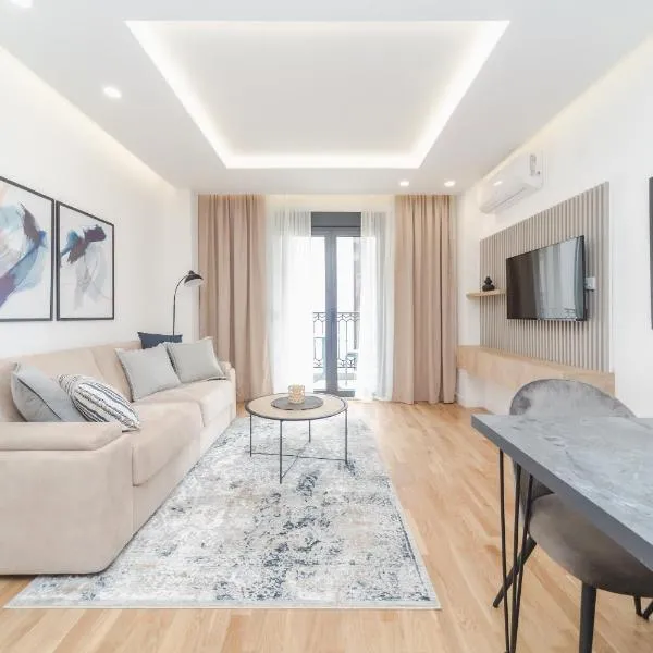 Budva में, होटल Salus Hill Condo with private Garage