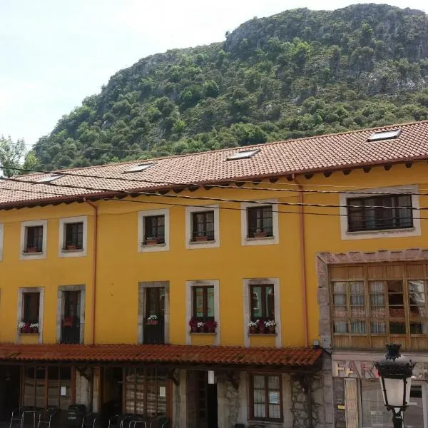 Hotel Rural Cabrales, hotel en Camarmeña