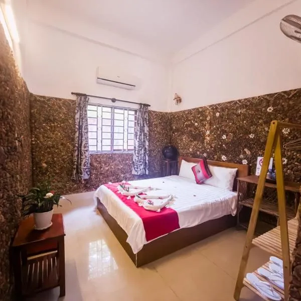 Kep Villa Hill Guest House 1, hotel em Kep