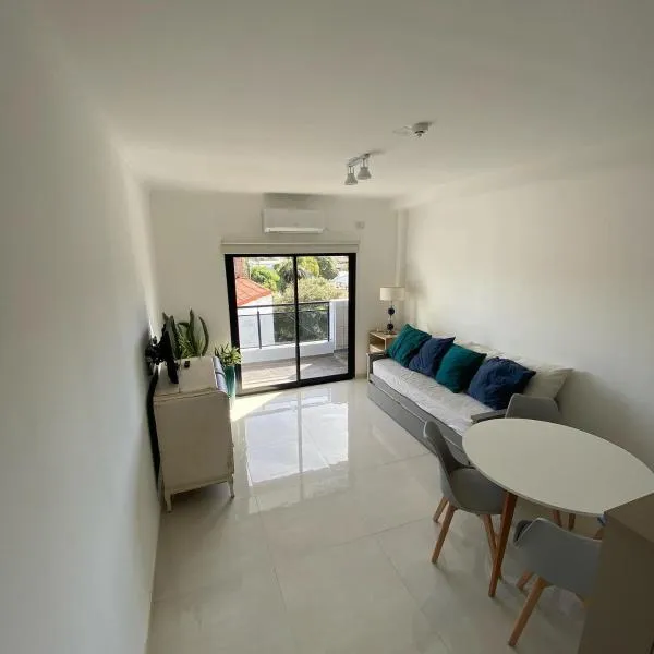 Dpto Temporario Corrientes: Corrientes'te bir otel