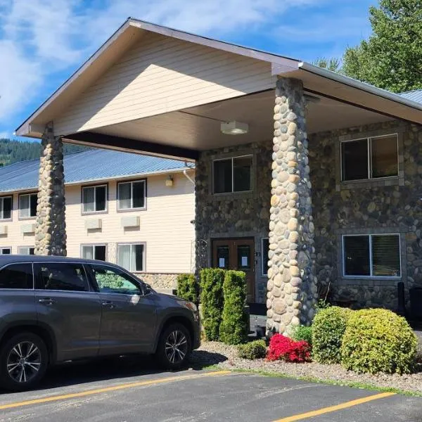 Crest Trail Lodge, hotel in Packwood