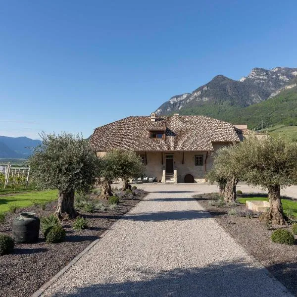 Ansitz Battisti Suites, hotel v destinaci Caldaro