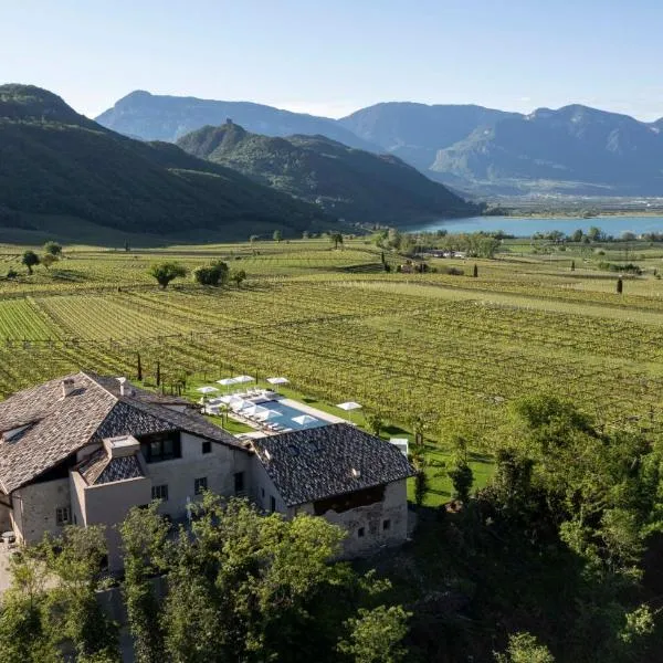 Ansitz Battisti Suites, ξενοδοχείο σε Caldaro