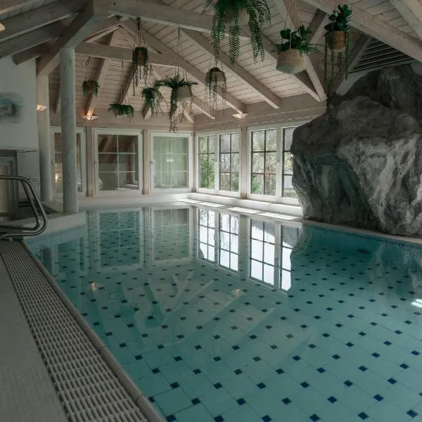 Bergrose Hideaway, hotel em Strobl