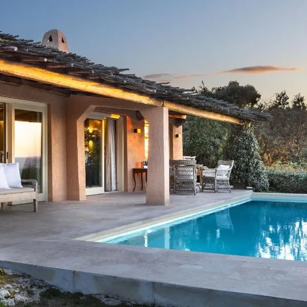 Petra Segreta Resort & Spa: San Pantaleo'da bir otel