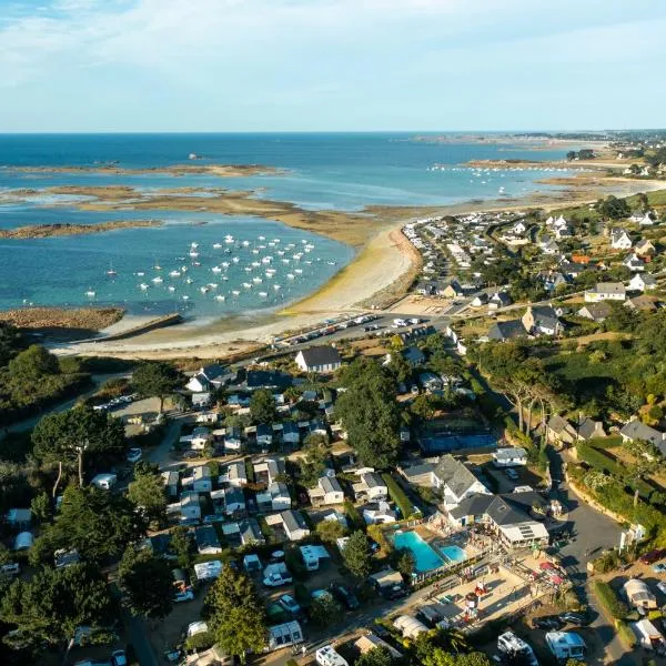 Camping RCN Port l'Epine, hôtel à Trélévern