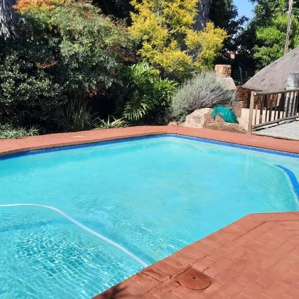 Legaeng Cottage - Serenity, hotel in Pretoria