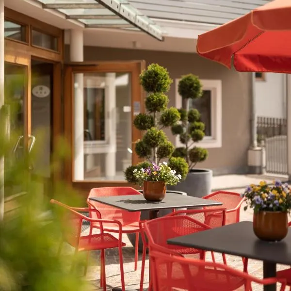 Sankt Johann Spa Suites & Apartments, hotel v destinaci Prato allo Stelvio