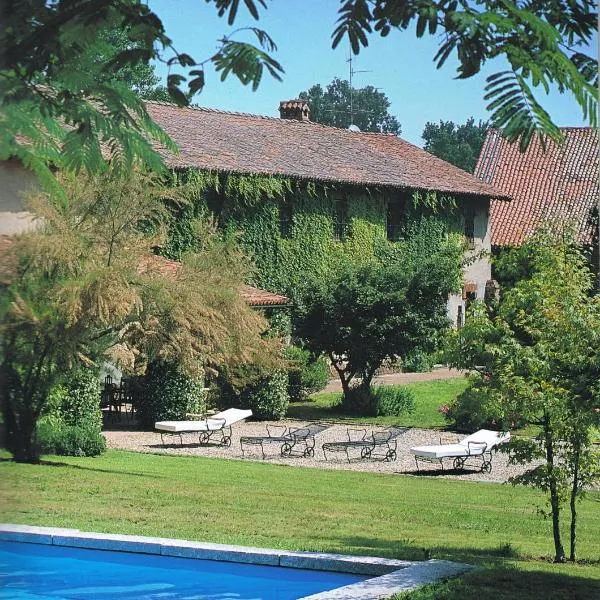 Country House, hotel di Zerbolò