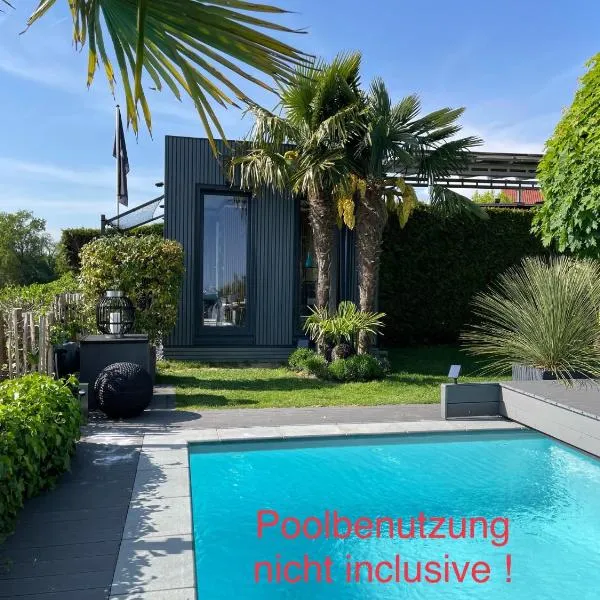 TINY-HOUSE mit Alpen- Stadt- und Poolblick , WLAN, hotel in Passau