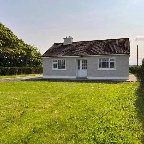 Enniscrone - AitEabha Country Cottage, hotel v destinaci Enniscrone