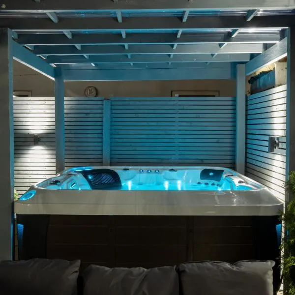 Exclusive House with Canadian Hot Tub, hotell sihtkohas Great Yarmouth