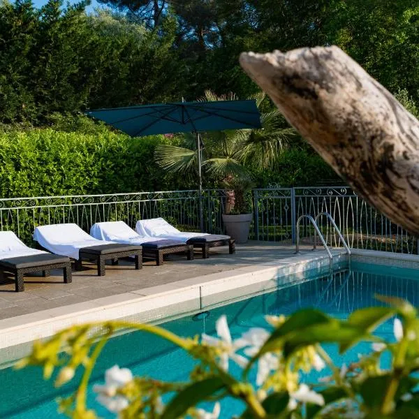 Appartement Villa d'Aurore, hôtel à Le Rouret