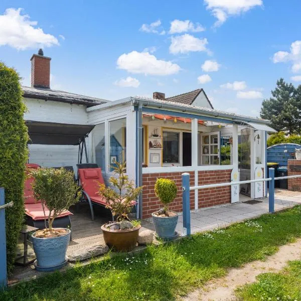 Snug Bungalow in Insel Poel Germany near Beach, hotel di Einhusen