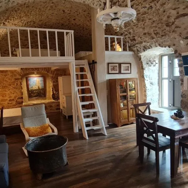 Olive oil mill, hotel v destinaci Kokkala