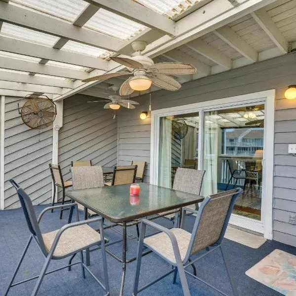 Cape San Blas Gem Walk to Beach and Pool!, hotel u gradu Oak Grove