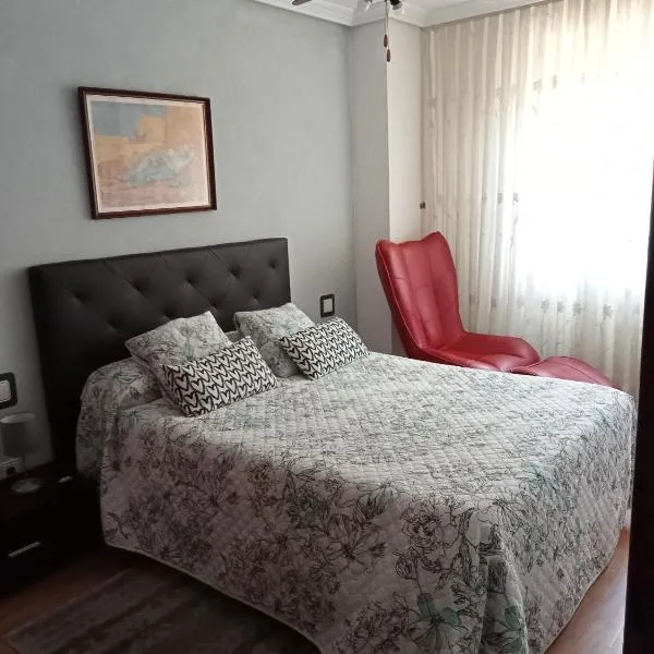 Confortable y luminoso apartamento – hotel w mieście Boecillo