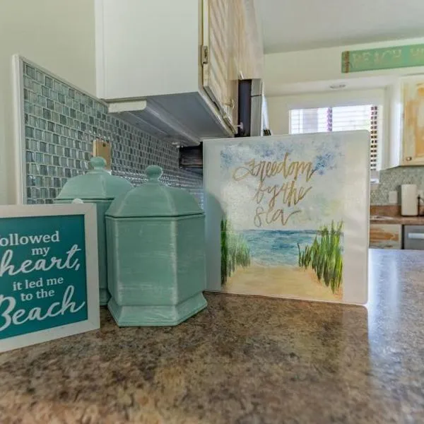 Spacious Family Hideaway on the Emerald Coast!, hotel in Panama City Beach