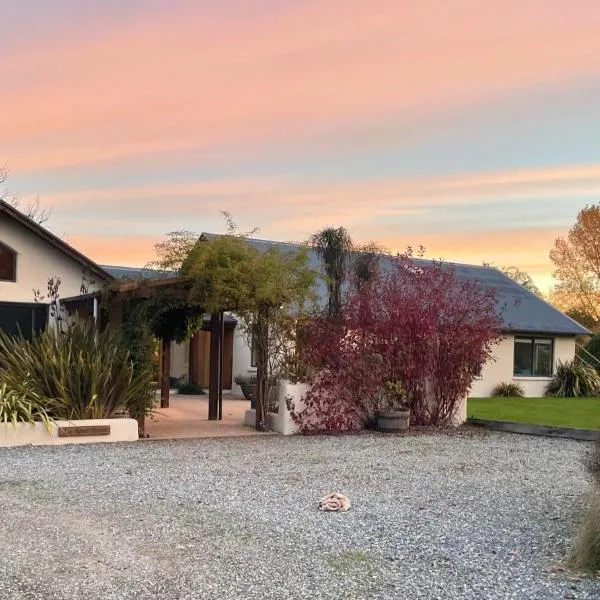 The River House Wanaka, hotel in Wanaka