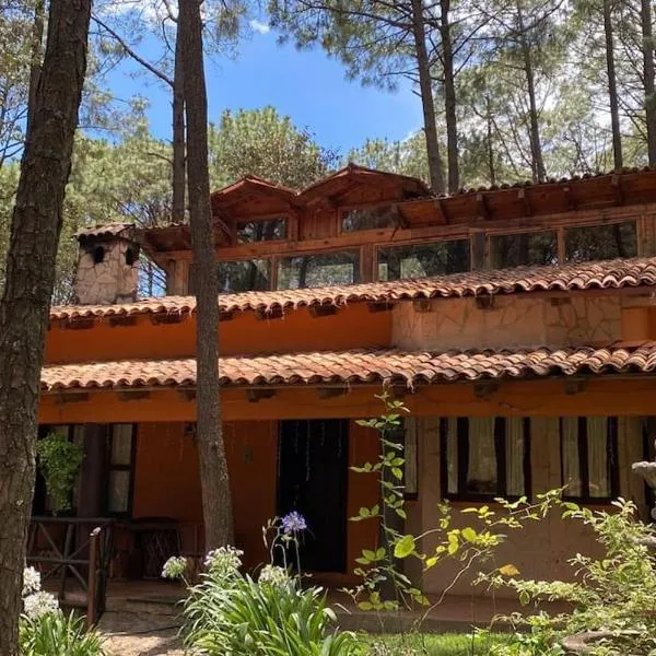 Cabaña rustica a 1km de cascada, hotel v destinaci Mazamitla