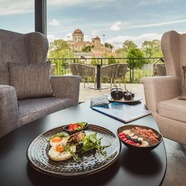 Mediterraneo Luxury Room Esztergom, hotel Esztergomban