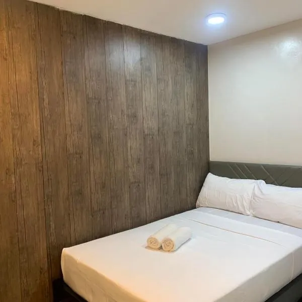 Maine City Residences, hotel di Paranaque