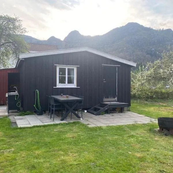 Løkka,Summer cabin!, hotel v destinaci Åna-Sira