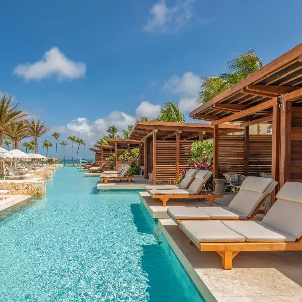 Hyatt Regency Aruba Resort & Casino، فندق في شاطئ بالم إيغل