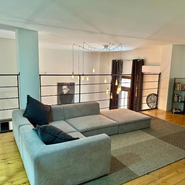 My exclusive cavour loft da sogno a cagliari, hotel v Cagliari