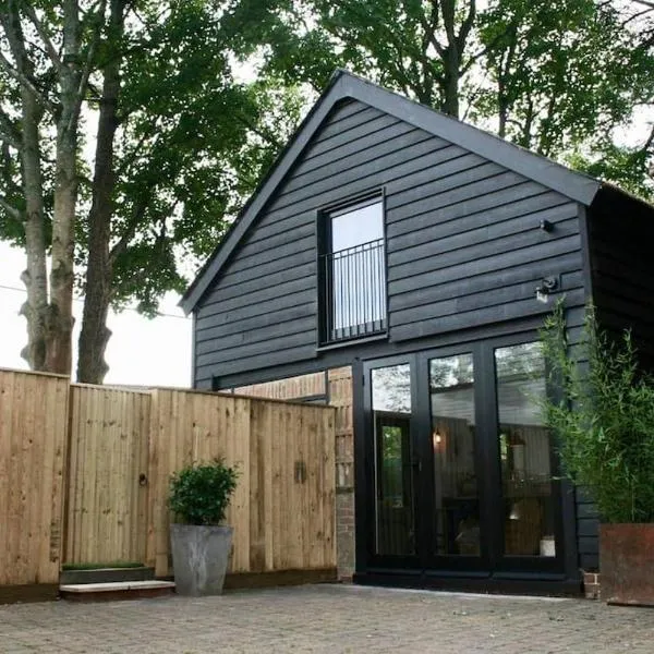 The Post Barn, beautiful barn conversion 10mins from Winchester, hotel in Sparsholt