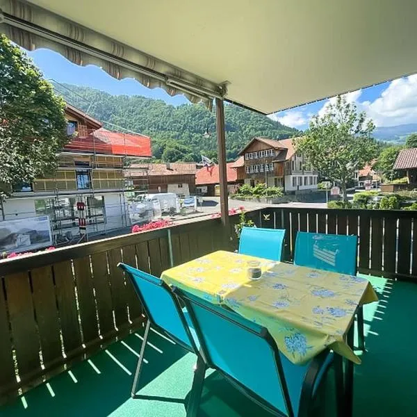 Alpenglück Apartment - Aare Jungfrau AG, hotel v destinaci Wilderswil