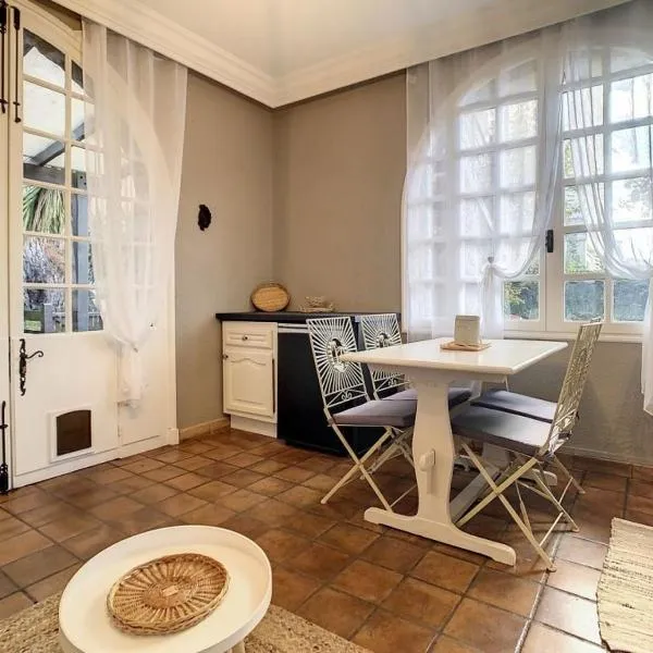 Appartement 1pièce avec jardin dans Mas de Caractère, hotel u gradu Sen Loran di Var